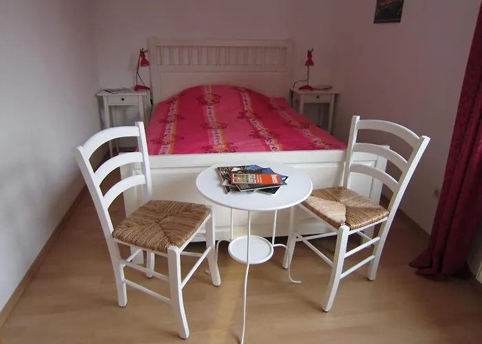 Private With Breakfast Отель типа 